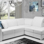 Nowoczesna, tapicerowana, biała sofa narożna